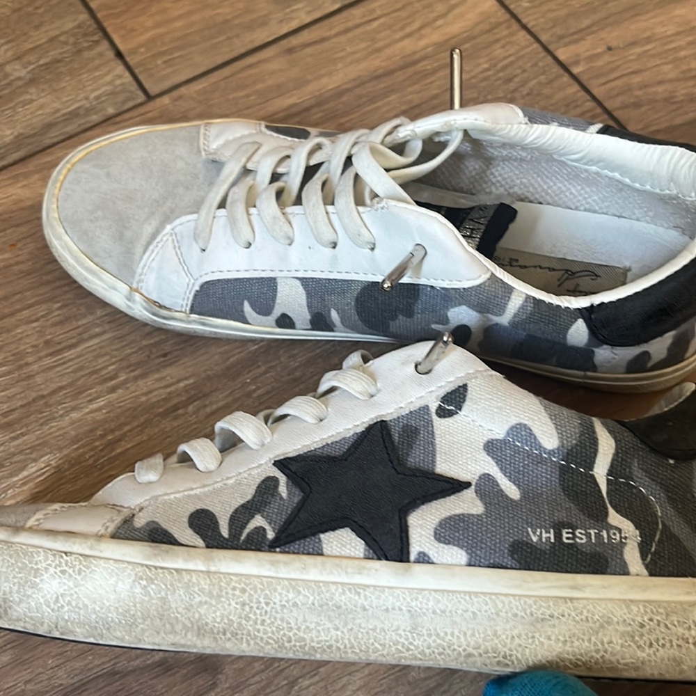 Vintage Havana sneakers